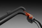 Rasaerba Husqvarna LC 137i completa di Batteria Bli20 + Caricabatteria QC80 - immagine 6
